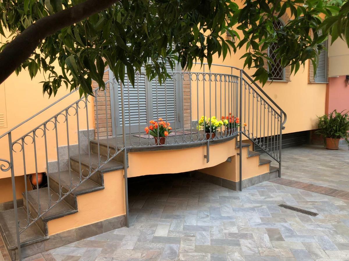 Happy House Vesuvio San Giuseppe Vesuviano Exterior foto